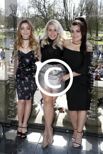 Amsterdam 8 april 2017 
Og3ne en andere deelnemers aan het songfestival in vondelpark CS 
OGene