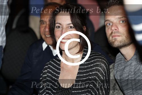 Fijnaart 21 april 2017
O\'g3ne en Frans bauer geven feestje in Fijnaart voor de kinderen van de basisschool de springplank waar ze op gezeten hebben. Mariska Frans Jr Christiaan Lucas en Jan alsmede de vader en moeder van de meiden van O\'g3ne zijn ook aanwezig.