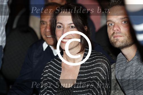 Fijnaart 21 april 2017
O\'g3ne en Frans bauer geven feestje in Fijnaart voor de kinderen van de basisschool de springplank waar ze op gezeten hebben. Mariska Frans Jr Christiaan Lucas en Jan alsmede de vader en moeder van de meiden van O\'g3ne zijn ook aanwezig.