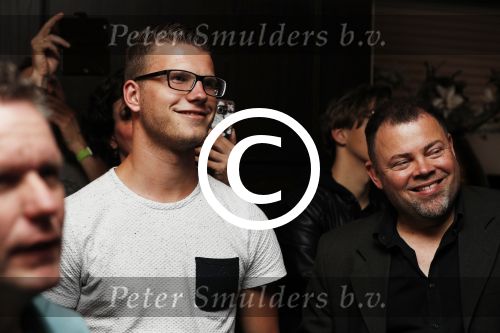 Fijnaart 21 april 2017
O\'g3ne en Frans bauer geven feestje in Fijnaart voor de kinderen van de basisschool de springplank waar ze op gezeten hebben. Mariska Frans Jr Christiaan Lucas en Jan alsmede de vader en moeder van de meiden van O\'g3ne zijn ook aanwezig.