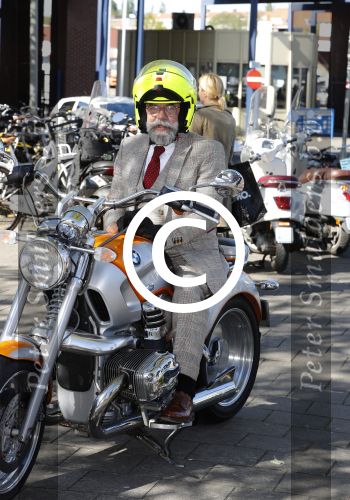 Amsterdam 8 mei 2017 
Oscar hammerstein op zijn BMW motor