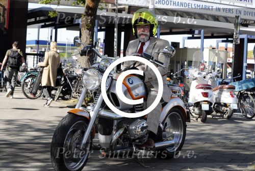 Amsterdam 8 mei 2017 
Oscar hammerstein op zijn BMW motor