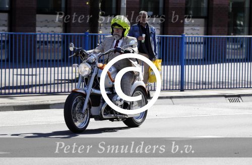 Amsterdam 8 mei 2017 
Oscar hammerstein op zijn BMW motor
