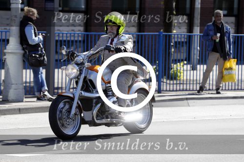 Amsterdam 8 mei 2017 
Oscar hammerstein op zijn BMW motor