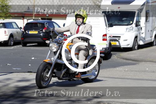 Amsterdam 8 mei 2017 
Oscar hammerstein op zijn BMW motor