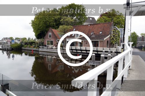 Ouderkerk aan de amstel 10 mei 2017
Heeft Sylvana Simons de boerderij naast de boerderij van Nicolette Kluiver gekocht? (huis)