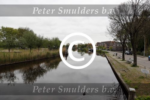 Ouderkerk aan de amstel 10 mei 2017
Heeft Sylvana Simons de boerderij naast de boerderij van Nicolette Kluiver gekocht? (huis)