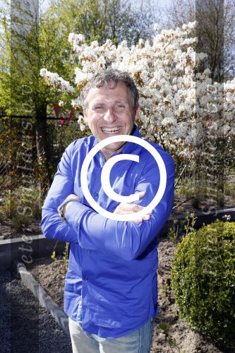 Lelystad 7 april 2017 
Uitreiking boek Christa Krommenhoek ( dochter Koos Alberts). Koos en Joke krijgen het eerste boek van haar. Pierre v dam met zijn vrouw