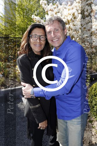 Lelystad 7 april 2017 
Uitreiking boek Christa Krommenhoek ( dochter Koos Alberts). Koos en Joke krijgen het eerste boek van haar. Pierre v dam met zijn vrouw