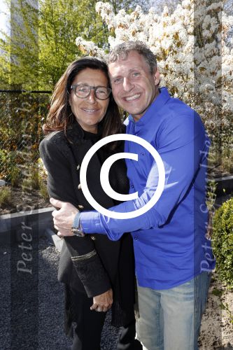 Lelystad 7 april 2017 
Uitreiking boek Christa Krommenhoek ( dochter Koos Alberts). Koos en Joke krijgen het eerste boek van haar. Pierre v dam met zijn vrouw