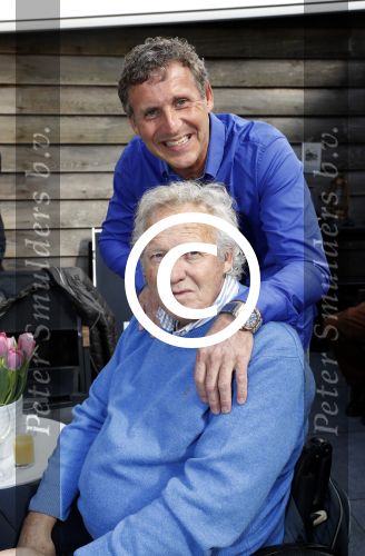 Lelystad 7 april 2017 
Uitreiking boek Christa Krommenhoek ( dochter Koos Alberts). Koos en Joke krijgen het eerste boek van haar. Pierre v dam met zijn vrouw