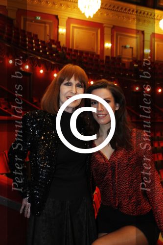 Amsterdam 19 april 2017
Liesbeth List en RenÃ©e van Wegberg bij een persmoment voor de nieuwe musical Liesbeth in Carre door Hans Cornelisse