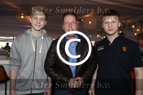 Zandvoort, 29 April 2017 Rob Geus met zijn kinderen