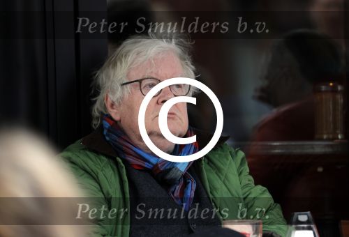 Amsterdam 7 mei 2017
Rudi Fuchs op terras op de beethovenstraat
