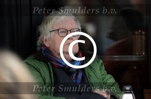 Amsterdam 7 mei 2017
Rudi Fuchs op terras op de beethovenstraat