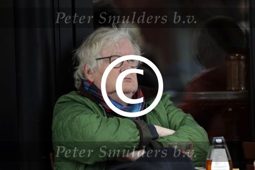 Amsterdam 7 mei 2017
Rudi Fuchs op terras op de beethovenstraat