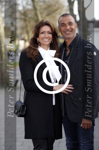 Amsterdam 6 april 2016
Gala Johnny Heitinga tbs alpe du6. Ruud Gullit met zijn vriendin Karind de Rooij