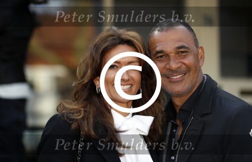 Amsterdam 6 april 2016
Gala Johnny Heitinga tbs alpe du6. Ruud Gullit met zijn vriendin Karind de Rooij