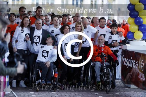 Amsterdam 25 april 2017
Huis Igone de JonghJohan Cruijff run van 14 km vanuit Olympisch stadon naar Arena. Johan Cruijff zou vandaag 70 geworden zijn. oa Estelle Cruijff Johnny Heitinga Sjaak Swart Erben Wennemars deden mee