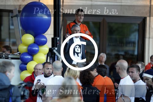 Amsterdam 25 april 2017
Huis Igone de JonghJohan Cruijff run van 14 km vanuit Olympisch stadon naar Arena. Johan Cruijff zou vandaag 70 geworden zijn. oa Estelle Cruijff Johnny Heitinga Sjaak Swart Erben Wennemars deden mee