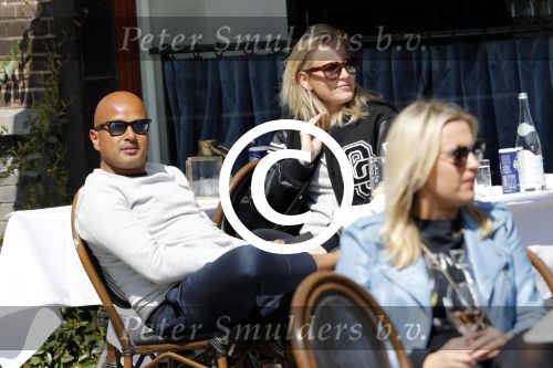 Amsterdam 10 mei 2017
Steve te Pas met vriendinnen op terras
