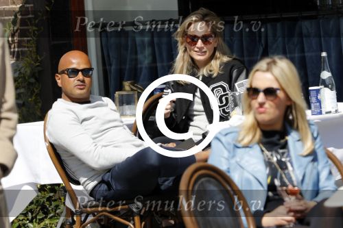 Amsterdam 10 mei 2017
Steve te Pas met vriendinnen op terras