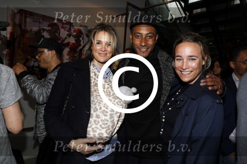 Amsterdam 12 mei 2017
Presentatie kledinglijn Sunnery James bij Four Azzuro op de pc Hooftstraat. Tony Cohen heeft samen met Sunnery collectie gemaakt. Sunnery met Lieke en Jetteke v Lexmond