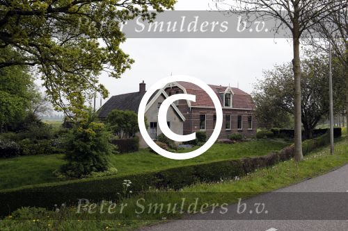 Amsterdam 7 mei 2017
Dit pand / huis hebbenSven Kramer en Naomi v As gekocht. de boerderij ligt aan de amstel