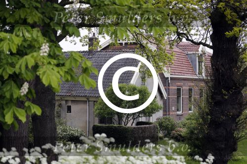 Amsterdam 7 mei 2017
Dit pand / huis hebbenSven Kramer en Naomi v As gekocht. de boerderij ligt aan de amstel