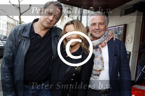 Amsterdam 13 april 2017 
Presentatie boek Dick Maas in de smet studios. Tatjana en Huub Stapel ontvangen het eerste exemplaar.