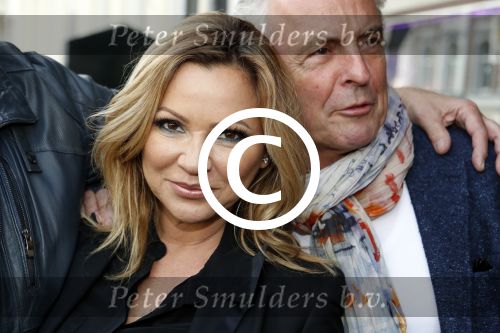 Amsterdam 13 april 2017 
Presentatie boek Dick Maas in de smet studios. Tatjana en Huub Stapel ontvangen het eerste exemplaar.
