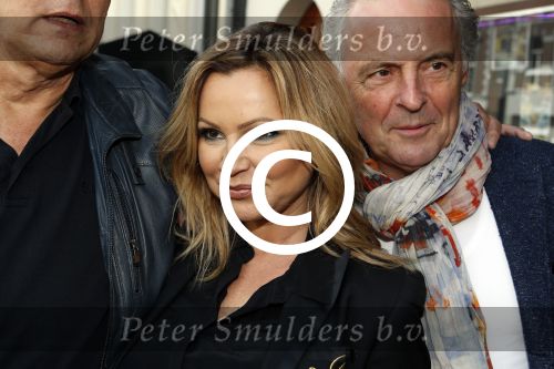 Amsterdam 13 april 2017 
Presentatie boek Dick Maas in de smet studios. Tatjana en Huub Stapel ontvangen het eerste exemplaar.
