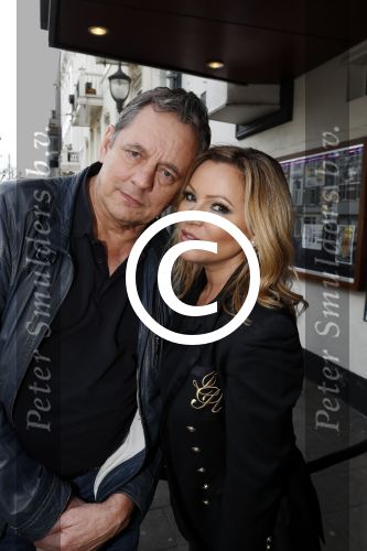 Amsterdam 13 april 2017 
Presentatie boek Dick Maas in de smet studios. Tatjana en Huub Stapel ontvangen het eerste exemplaar.