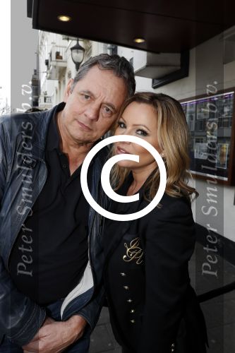 Amsterdam 13 april 2017 
Presentatie boek Dick Maas in de smet studios. Tatjana en Huub Stapel ontvangen het eerste exemplaar.