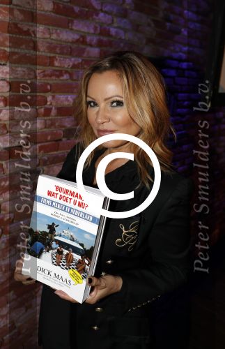 Amsterdam 13 april 2017 
Presentatie boek Dick Maas in de smet studios. Tatjana en Huub Stapel ontvangen het eerste exemplaar.