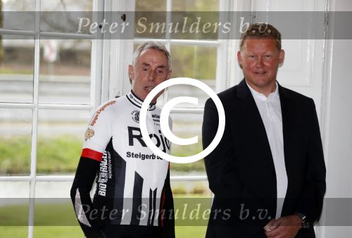 Nijkerk 14 april 2017
Presentatie sterren wielrennersteam  van jeroen Mantel. Theo de Rooij
