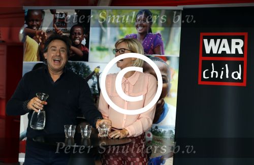 Amsterdam 6 april 2017
Presentatie jij&ik met Marco Borsato Tooske Ragaas en Boyshaker voor warchild