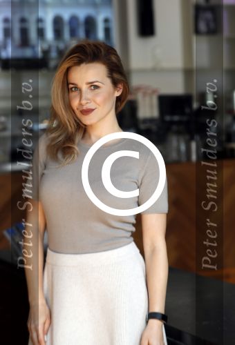 Amsterdam 13 april 2017 
Castpresentatie Huisvrouwen Bestaan Niet in vondel CS in het vondelpark. Victoria Koblenko