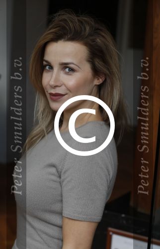 Amsterdam 13 april 2017 
Castpresentatie Huisvrouwen Bestaan Niet in vondel CS in het vondelpark. Victoria Koblenko