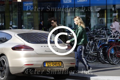 Amsterdam 30 maart 2017
Waylon haalt Joelle Witschge thuis op in zijn porsche panamera.