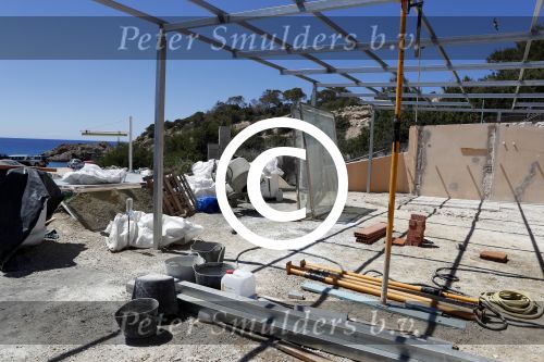 ibiza Cala tarida 1 mei 2017
Wesley Sneijder gaat een club / restaurant openen op het strand van Cala Tarida. Er wordt momenteel verbouwd. Het is hemelsbreed ongeveer 500 meter bij zijn huis / villa vandaan.