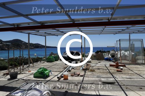 ibiza Cala tarida 1 mei 2017
Wesley Sneijder gaat een club / restaurant openen op het strand van Cala Tarida. Er wordt momenteel verbouwd. Het is hemelsbreed ongeveer 500 meter bij zijn huis / villa vandaan.
