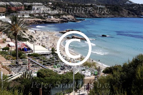 ibiza Cala tarida 1 mei 2017
Wesley Sneijder gaat een club / restaurant openen op het strand van Cala Tarida. Er wordt momenteel verbouwd. Het is hemelsbreed ongeveer 500 meter bij zijn huis / villa vandaan.