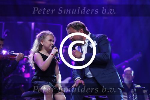 Amsterdam 15 mei 2017
Wesly Bronkhorst 15 jaar artiest in het concertgebouw. Wesly met zijn dochter