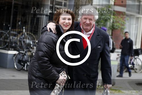 Amsterdam 29 april 2017  
Willibrord Frequin met vriendin op straat in Amsterdam