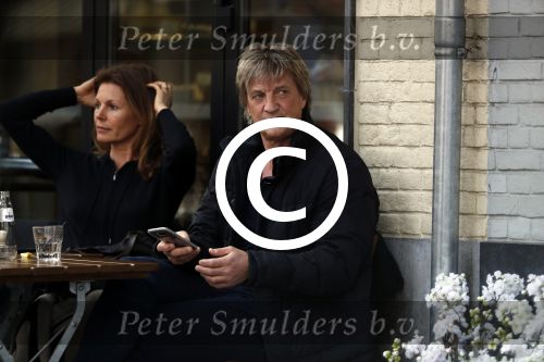 Amsterdam 11 april 2017
Wim Kieft met zijn vriendin op terras.
