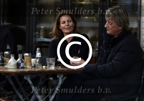 Amsterdam 11 april 2017
Wim Kieft met zijn vriendin op terras.