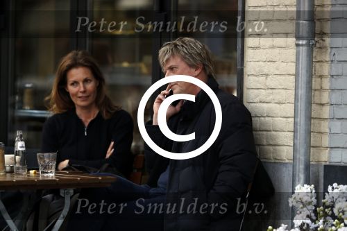 Amsterdam 11 april 2017
Wim Kieft met zijn vriendin op terras.