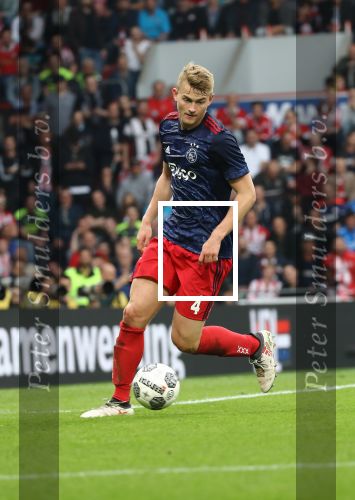 Eindhoven, 15 April 2018
PSV-AJAX, eindstand 3-0 en Landskampioen Seizoen 2017-2018
 Matthijs de Ligt