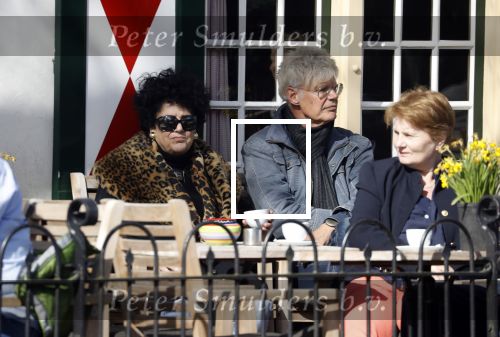 Laren 16 april 2018
Ad Visser met zijn vrouw op terras bij het bonte paard.